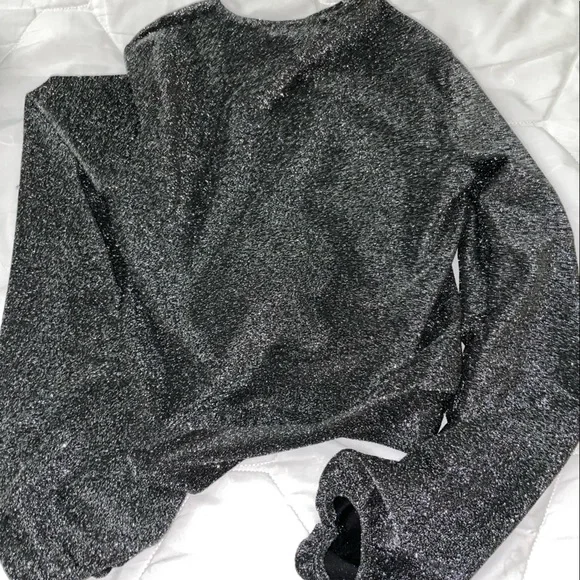 Top - Picture 3 of 3